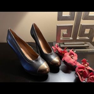 MRKT Navy High Heels with Bronze Toes